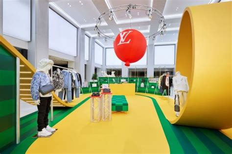 louis vuitton alsterhaus|Louis Vuitton – Fun in the Sun – Alsterhaus.